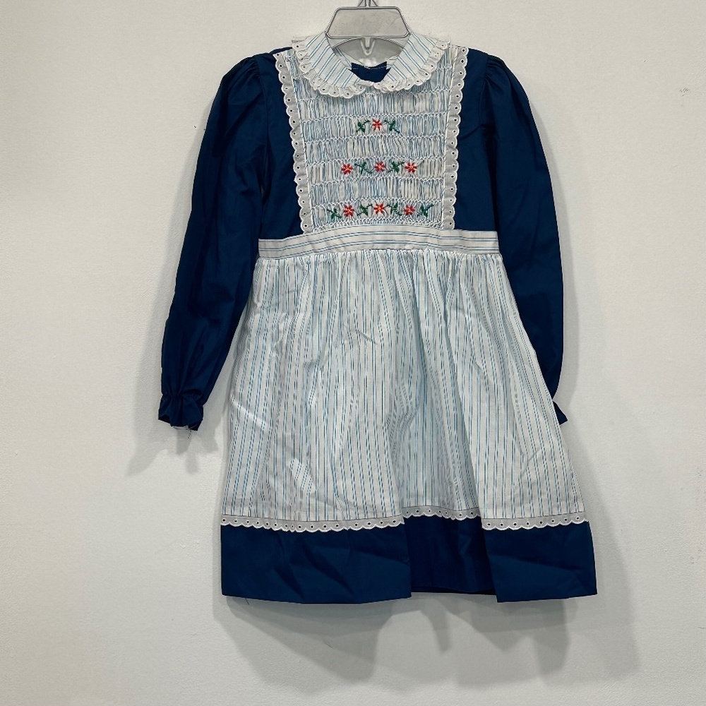 Vintage POLLY FLINDERS Hand Smocked Girls Dress Size 6 Blue Floral Embroidered